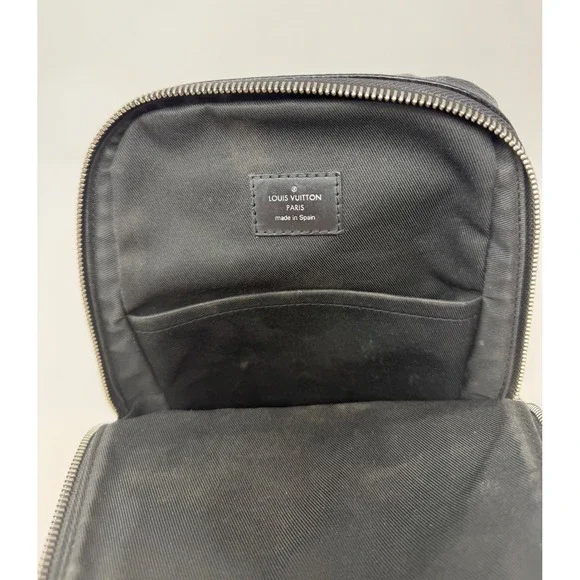 Louis Vuitton Avenue Sling Bag Damier Black Leather - Picture 9 of 11